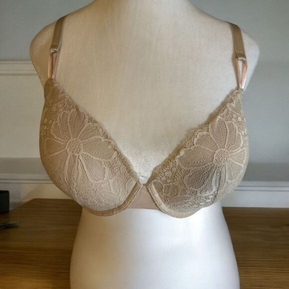 Victoria's Secret Beige Lined Demi Demi 34DDD Push Up Underwire Bra